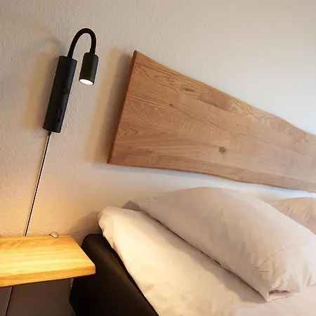 Motel Apartments Мотель Тённер