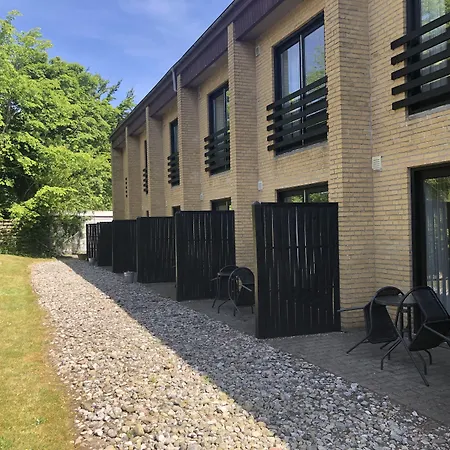 Μοτέλ Motel Apartments 3*