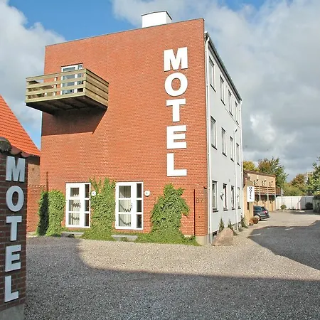Motel Apartments Motell 3*